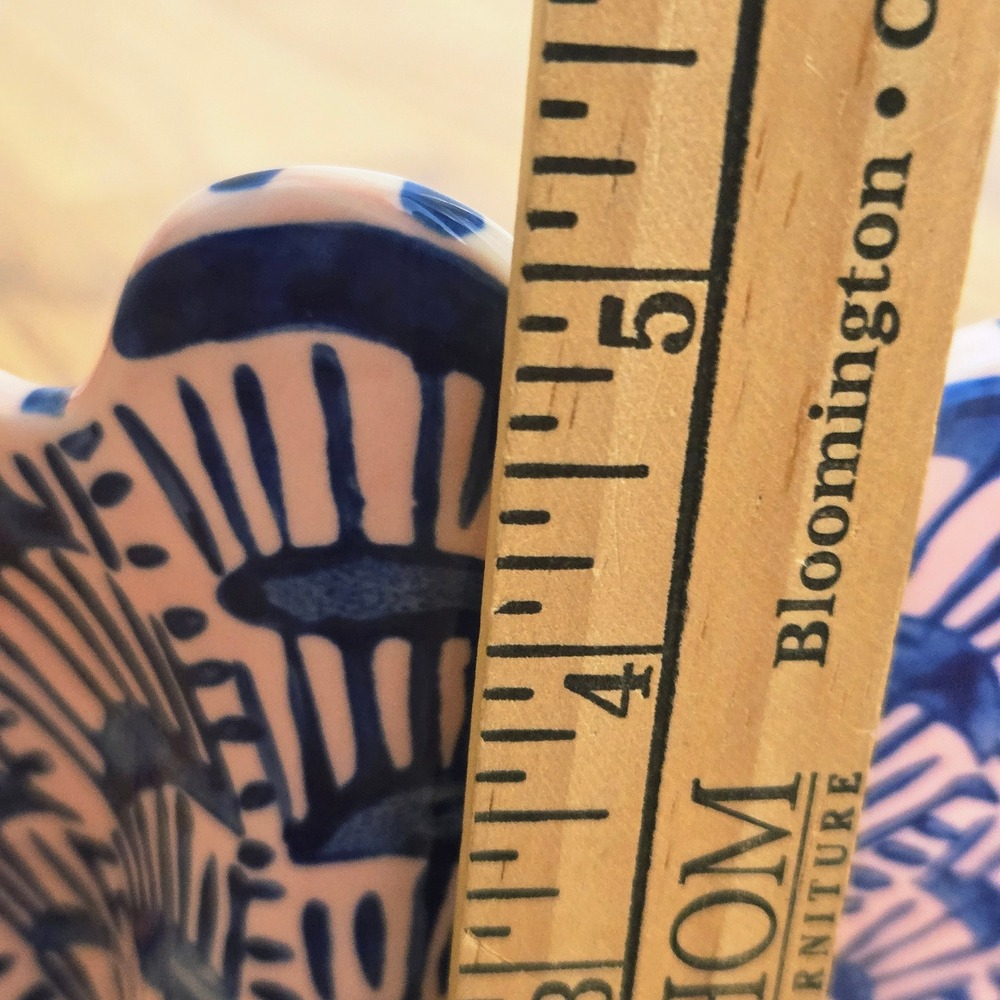 Anthropologie Lucie de Moyencourt Candle Holder Pink Blue Shell Fan Ceramic 5" - Picture 3 of 6